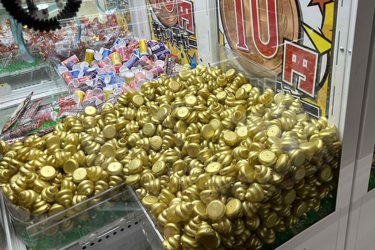 ラウンドワンスタジアム堺中央環状店】10円でクレーンゲームが楽しめる