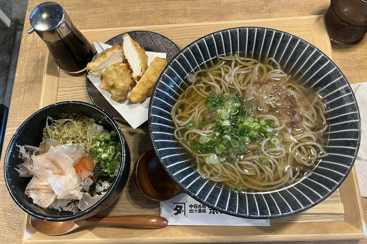 中百舌鳥出汁酒場宗田屋　なかもず　ランチ　蕎麦　居酒屋