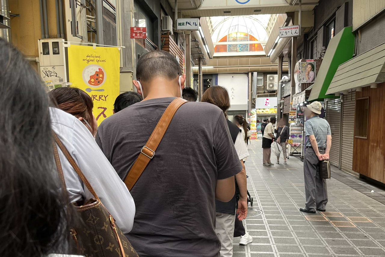 九月八日　堺東　銀座商店街　コブクロ