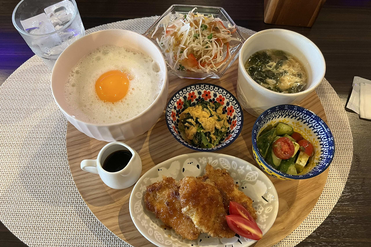 【たまカフェ】鳳駅近くで楽しむ絶品たまごメニューとシフォンケーキ