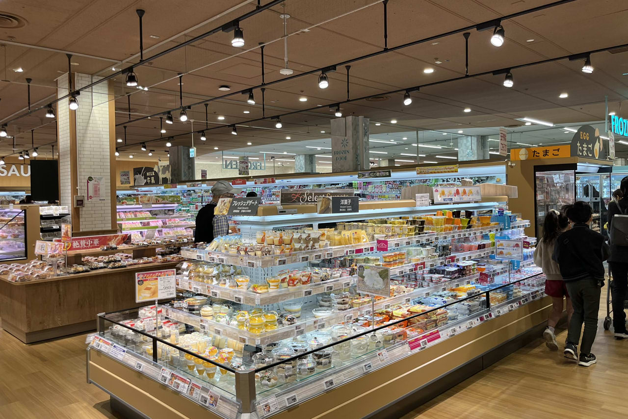 イオン堺鳳ウィングスのリニューアル後の店内や施設の様子　食料品