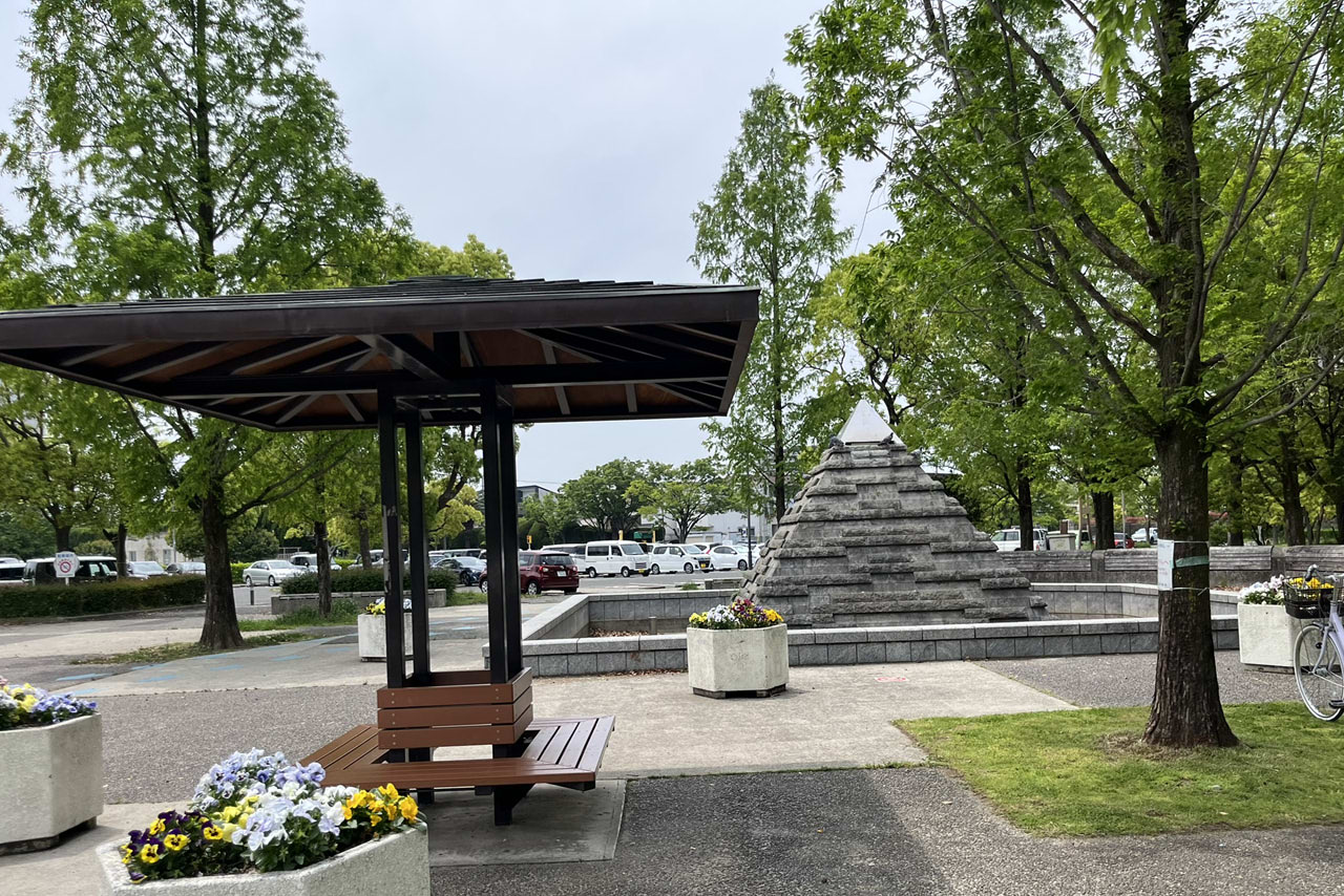 金岡公園の雰囲気や施設が伝わる現地の風景