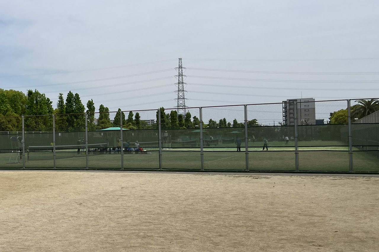 金岡公園の雰囲気や施設が伝わる現地の風景